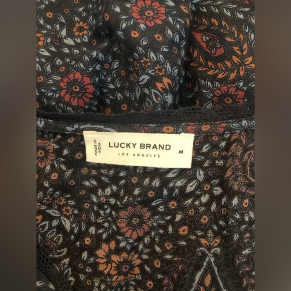 NEW Lucky Brand V Neck Floral Gray Shirt Size Medium Long Sleeve - Picture 6 of 8
